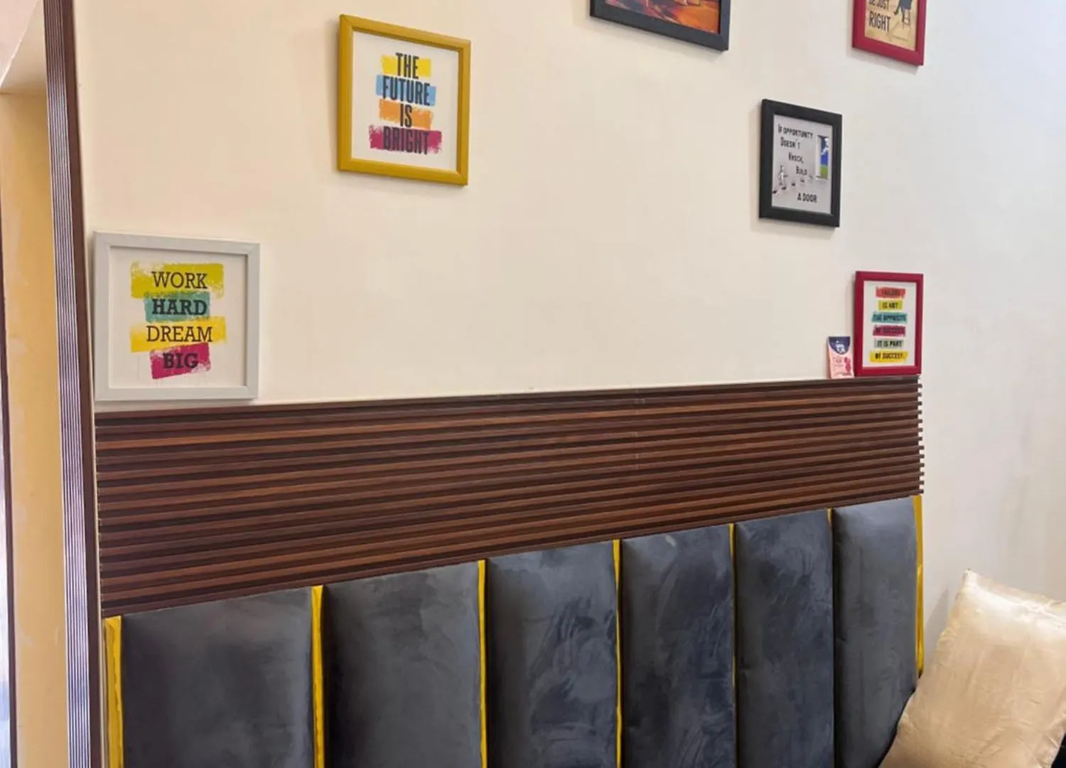 Hotel Rohit ,Agra Cantt Railway Station 0*, Agra (Uttar Pradesh) India